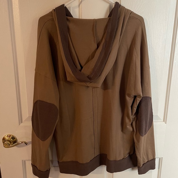 Heyson Hooded Blouse - Picture 2 of 3